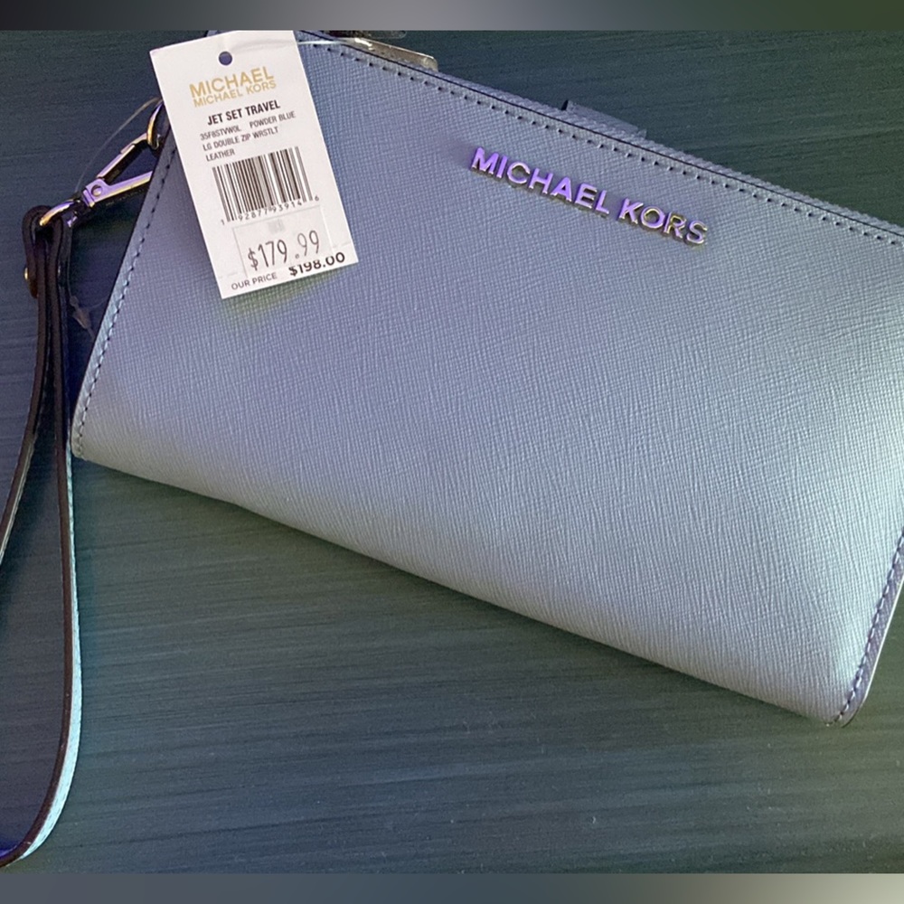 New with tags - michael kors jet set wristlet